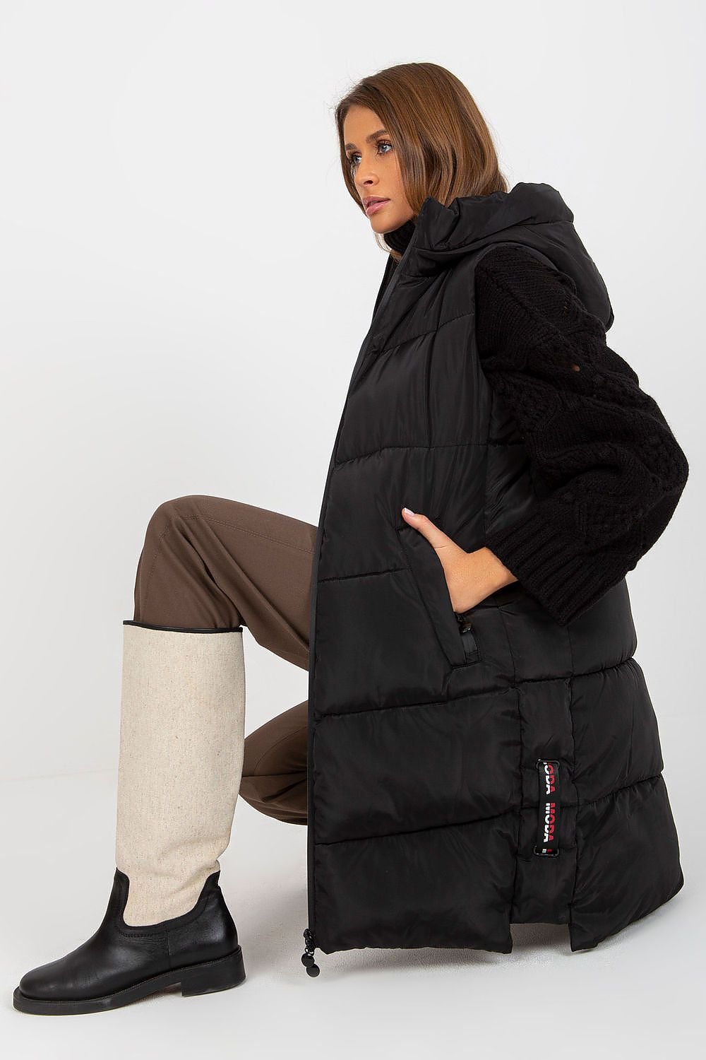 Down quilted vest with hood