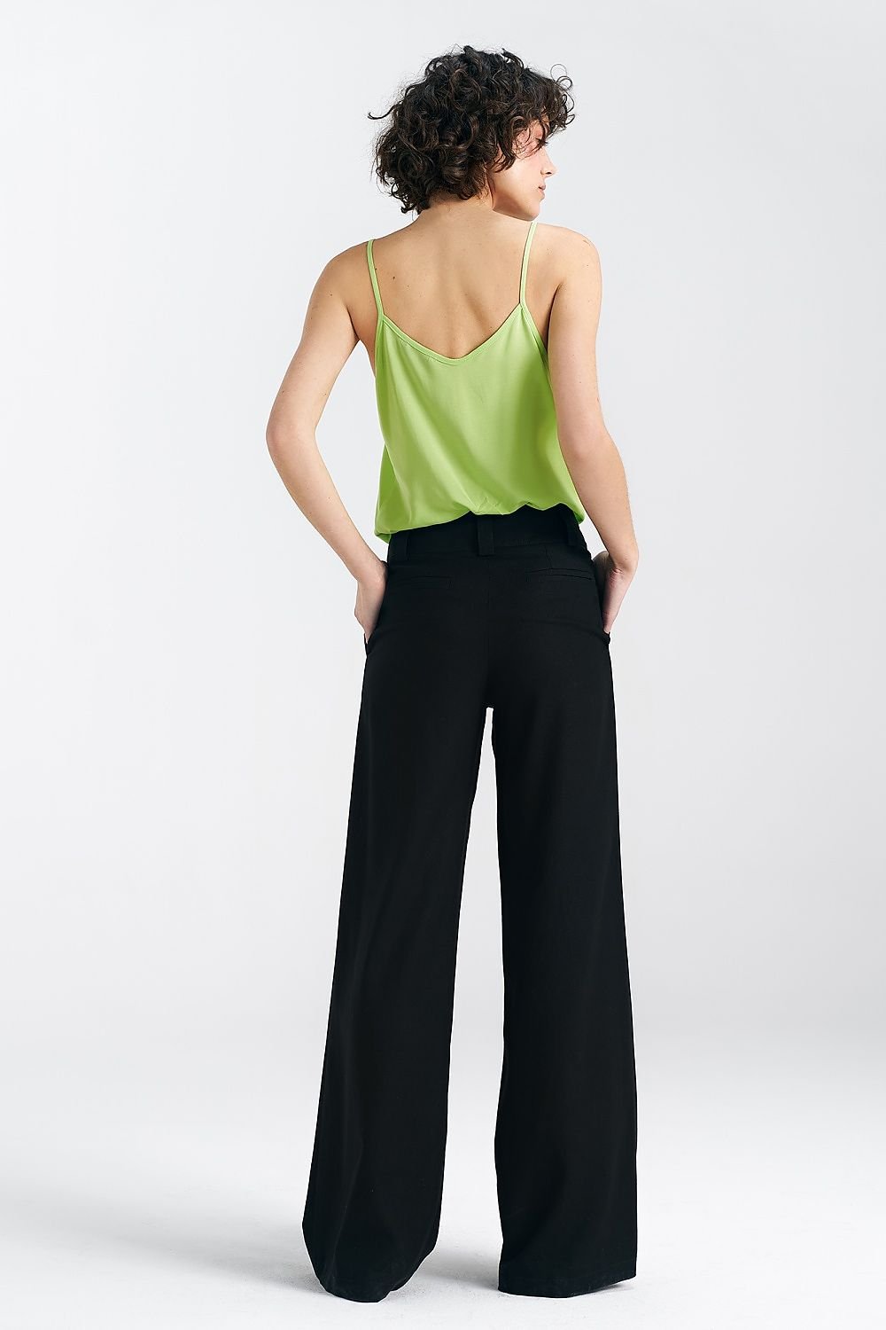 Women's pants with a relaxed fit