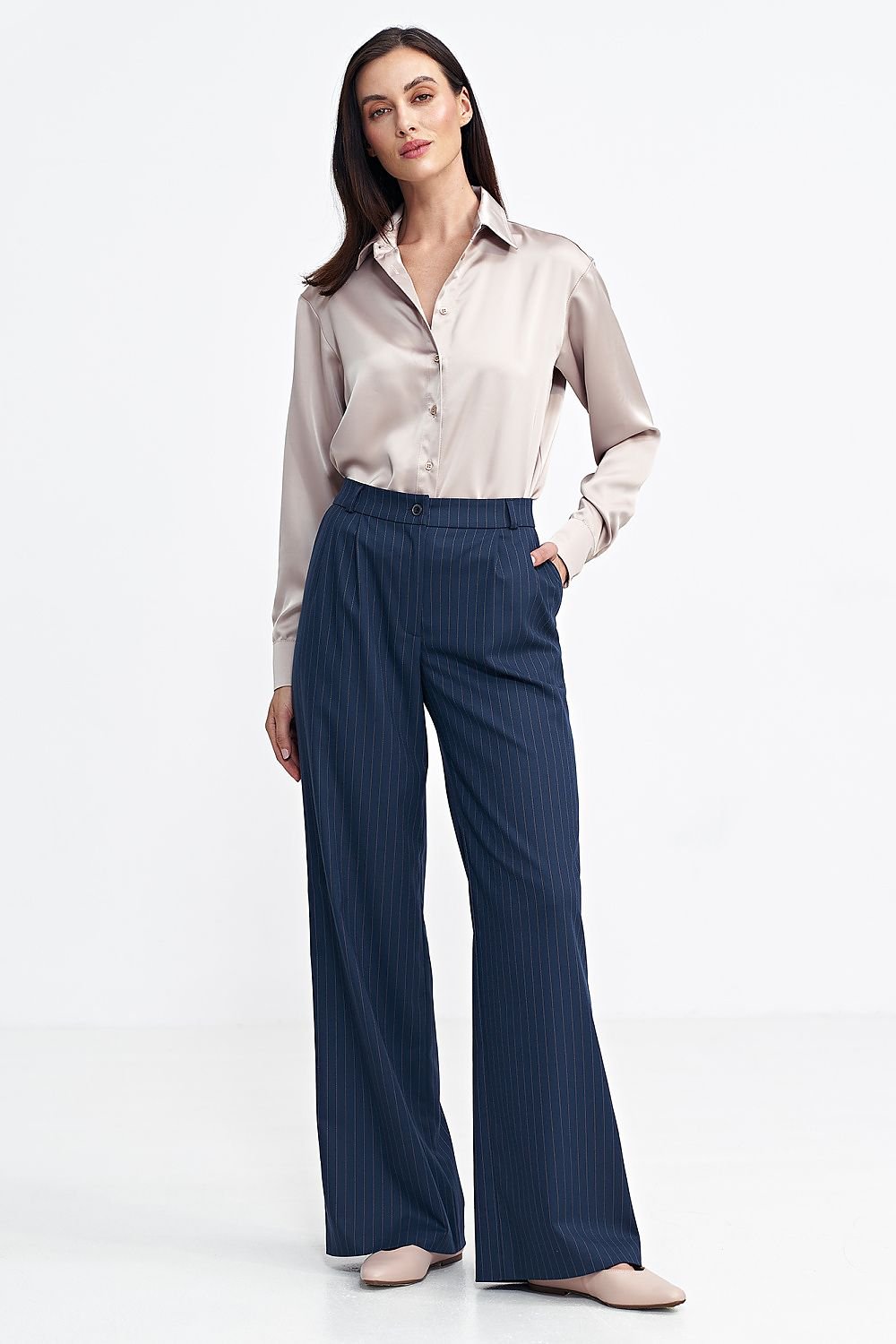 Women's relaxed fit pants