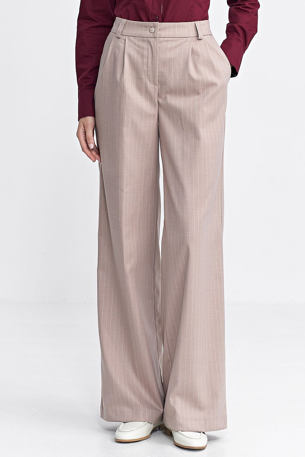 Women's relaxed fit pants