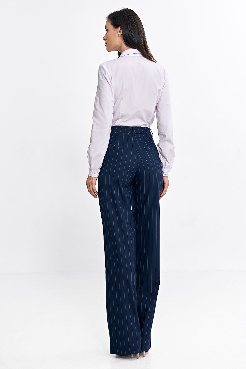 Women's tailored fit pants