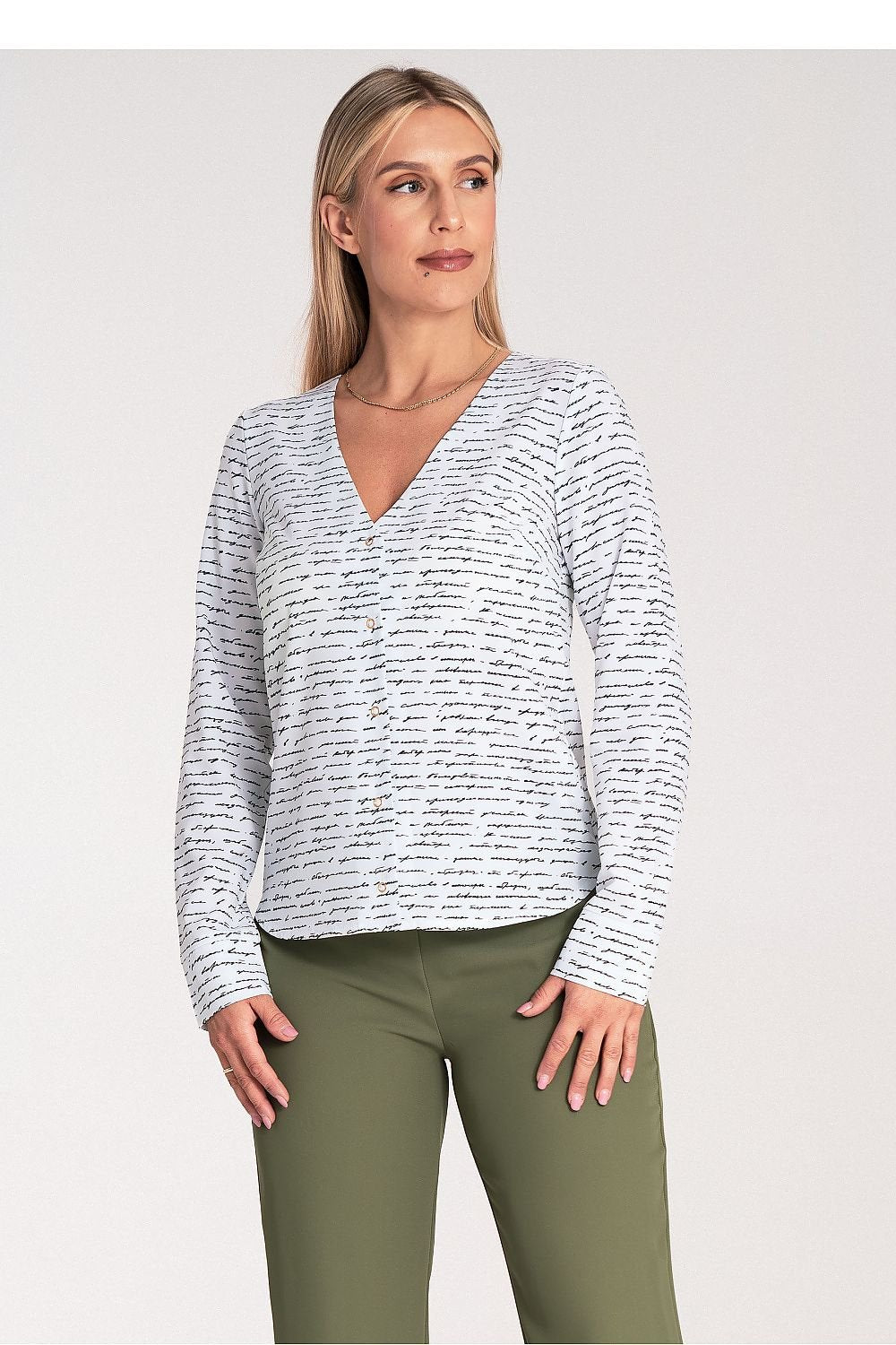 women's Long sleeve fitted shirt with no collar