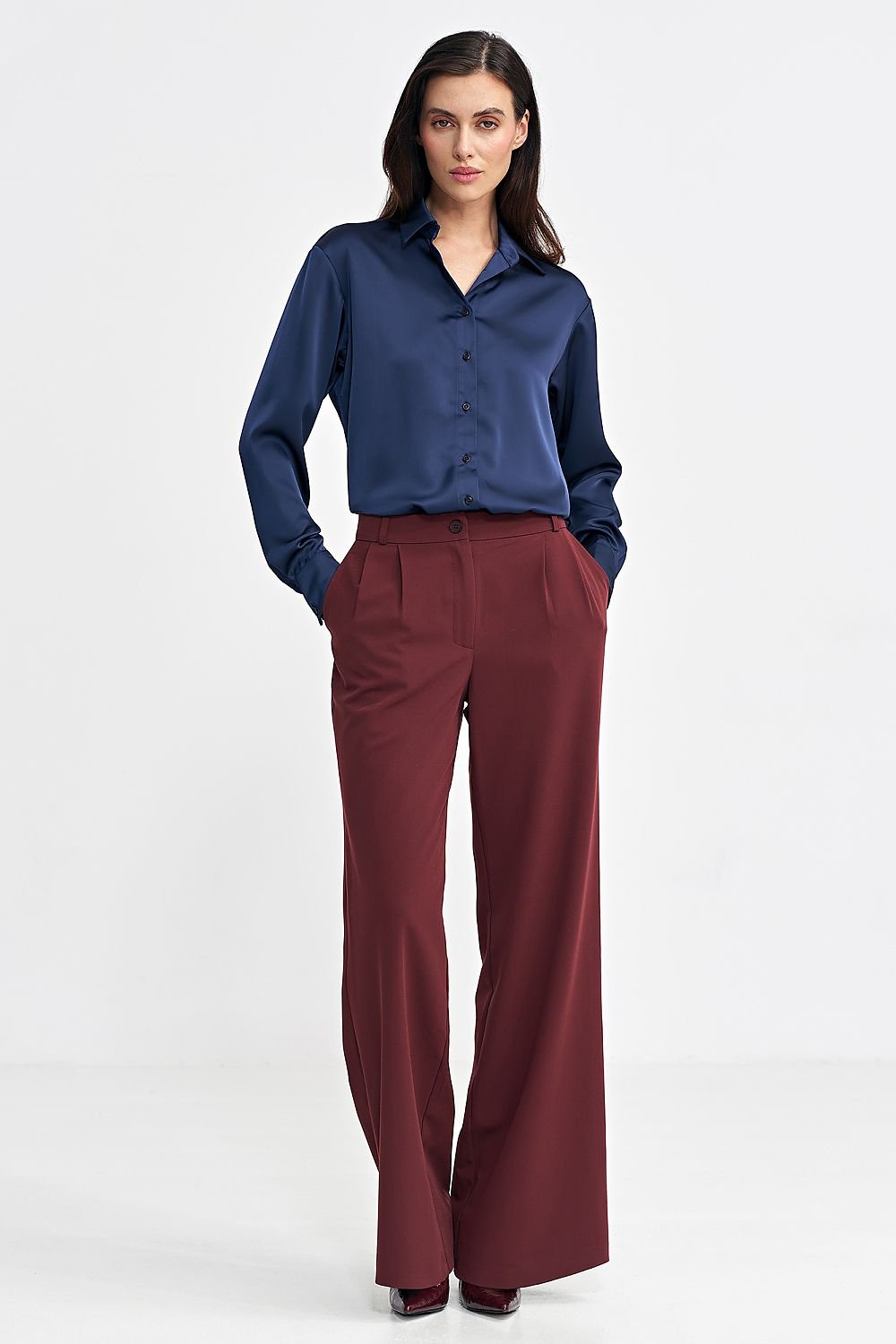 Women's relaxed fit pants