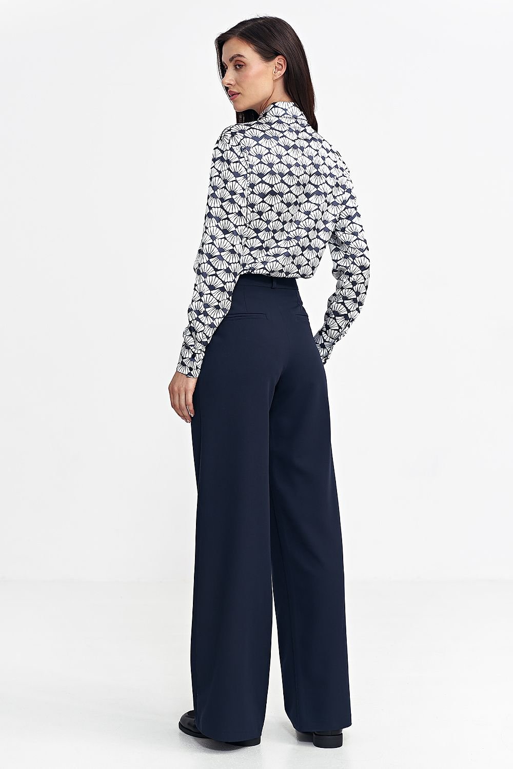 Women's relaxed fit pants