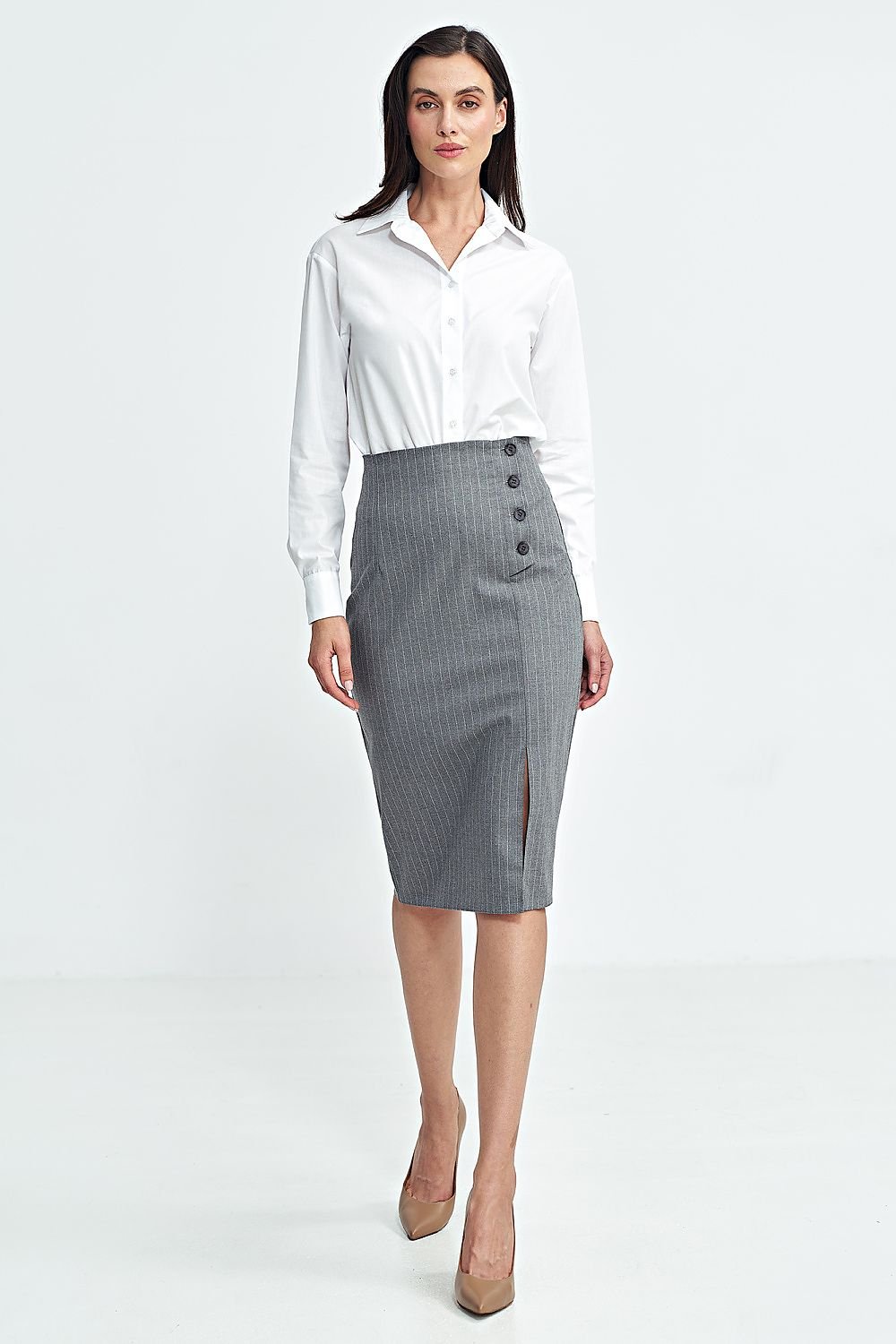 This skirt is a combination of classic and modern for women