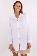 Elegant women's shirt with a classic cut and long sleeve