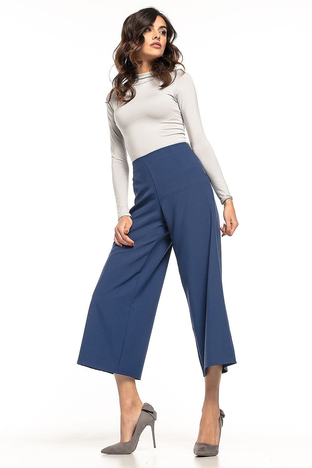 High waisted trousers