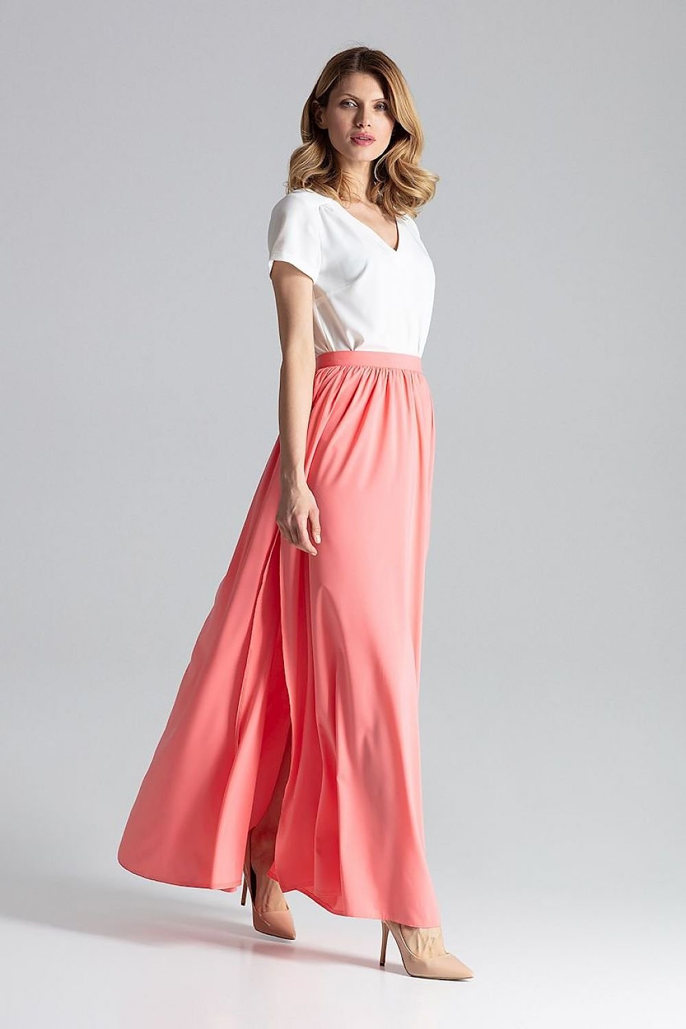 Long wide skirt with side slits