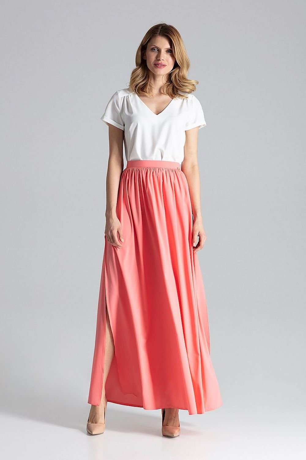 Long wide skirt with side slits