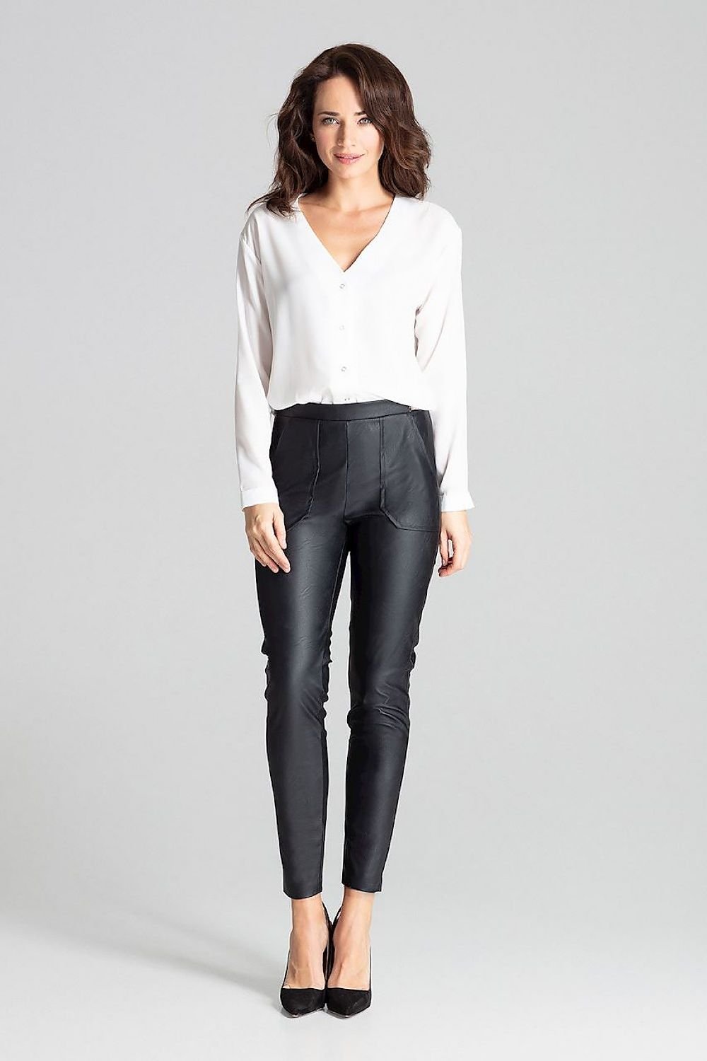 Black tailored trousers in eco-leather