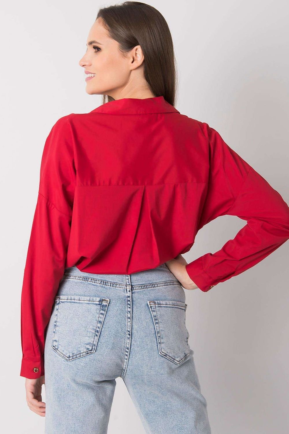 Women fashion long sleeve shirt with a casual cut, button down closure