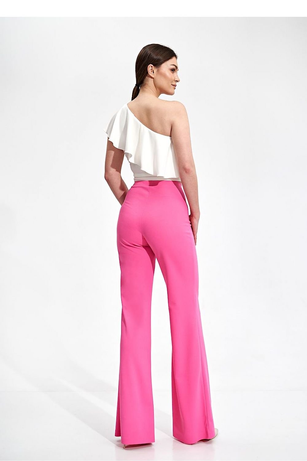 Bell bottoms made of stretch fabric