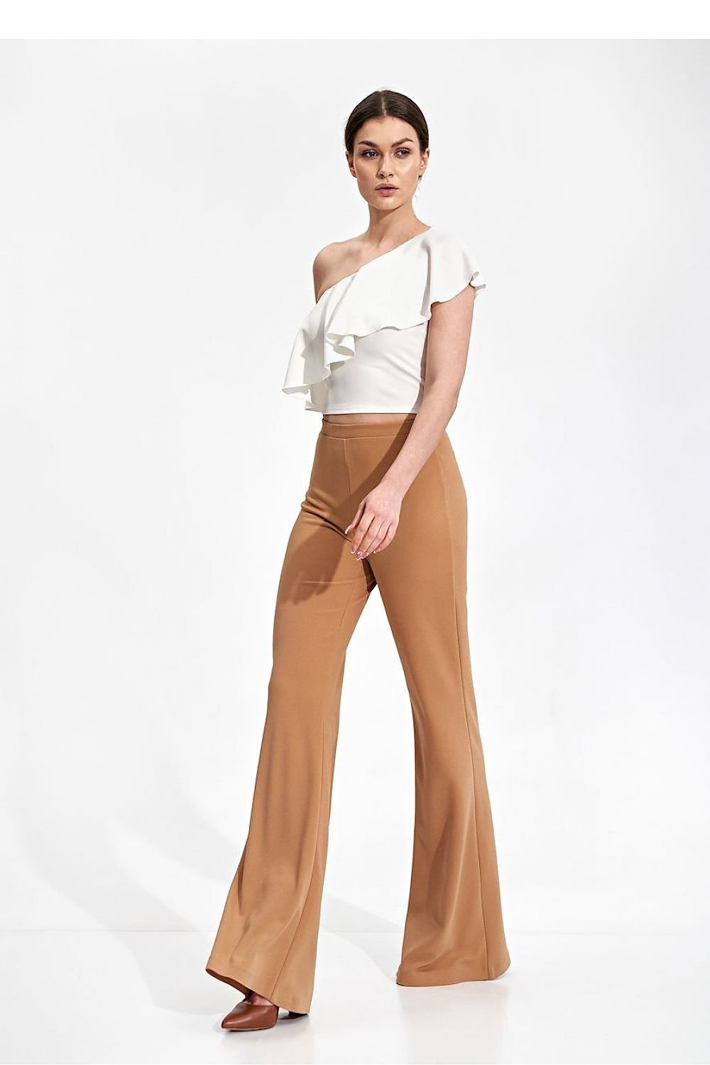 Bell bottoms made of stretch fabric