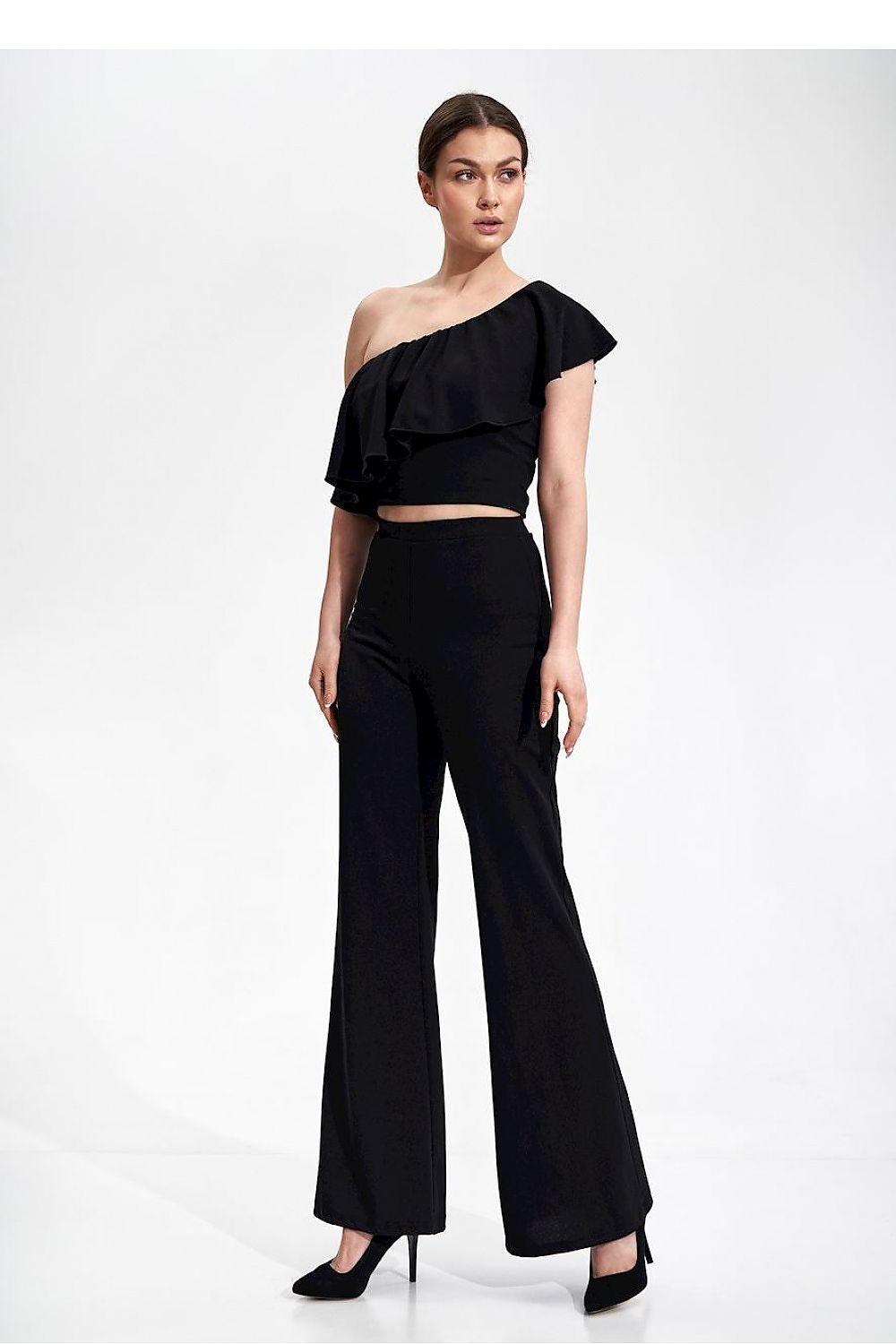 Bell bottoms made of stretch fabric