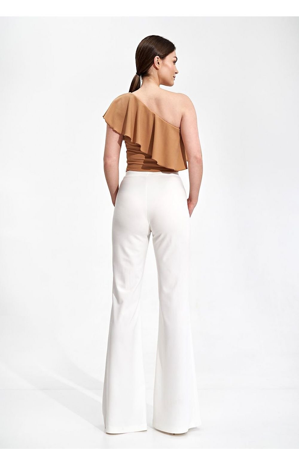 Bell bottoms made of stretch fabric