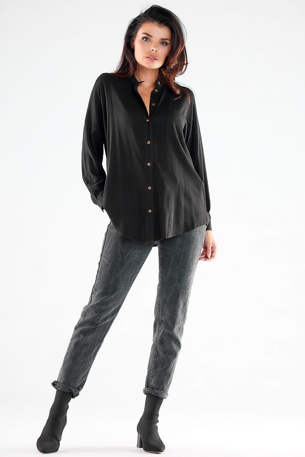 Women Elegant stand-up shirt with long sleeves